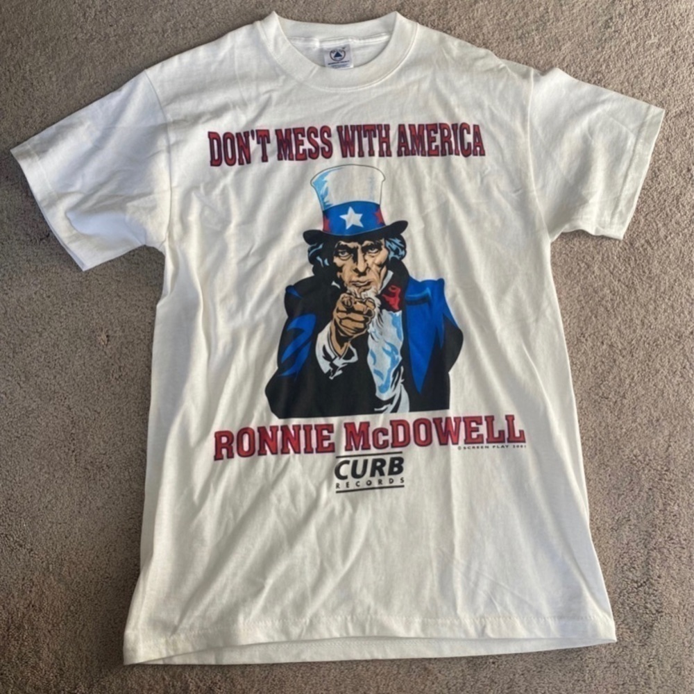 Men’s Ronnie McDowell shirt M
